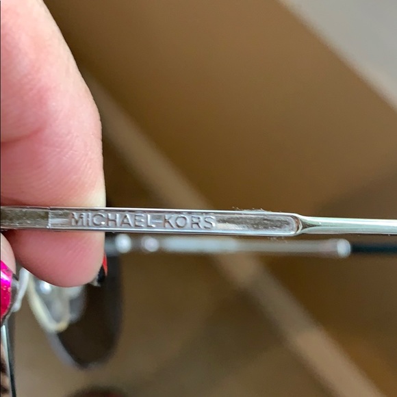 Michael Kors Mirrored Sunglasses. - Picture 5 of 6